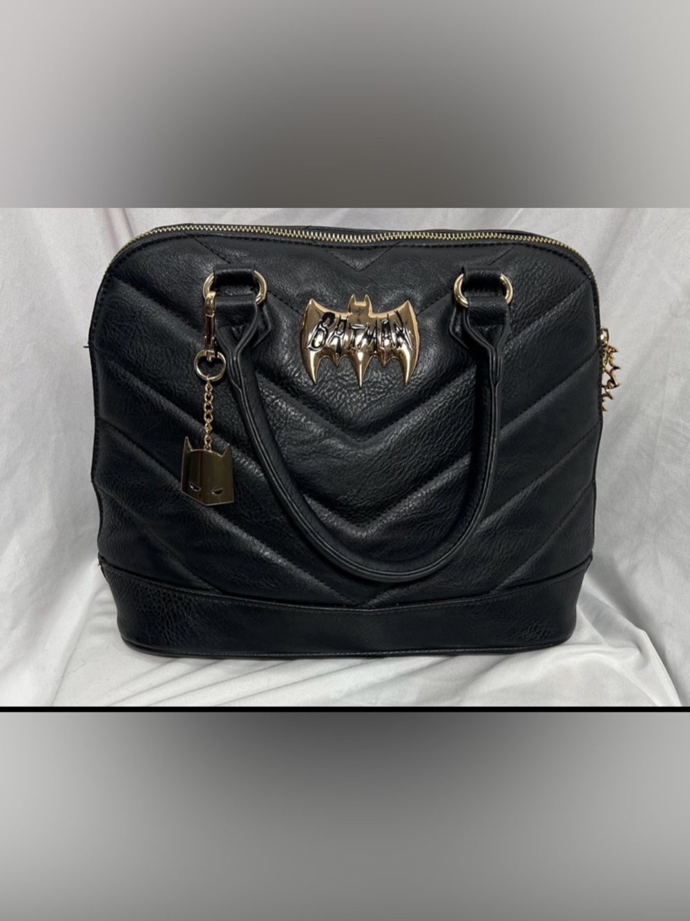 DC Comics  Batman faux leather black dome handbag